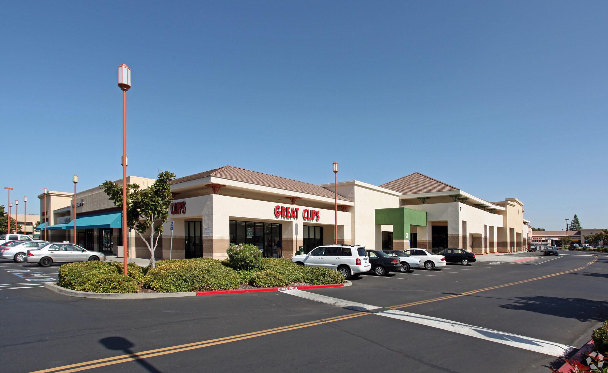 601-681 Elmira Rd, Vacaville, CA for lease Primary Photo- Image 1 of 6