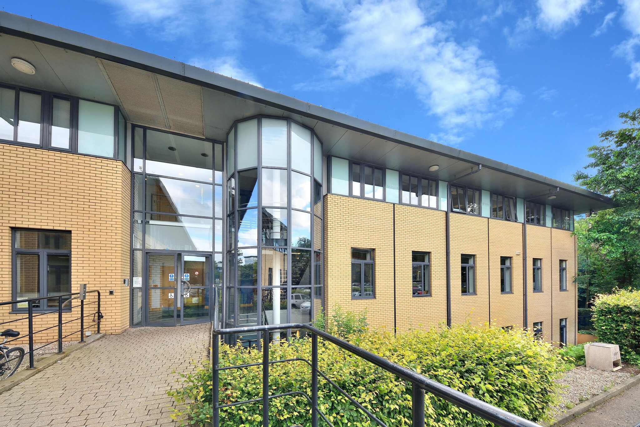 597 Calder Rd, Edinburgh for lease Building Photo- Image 1 of 9