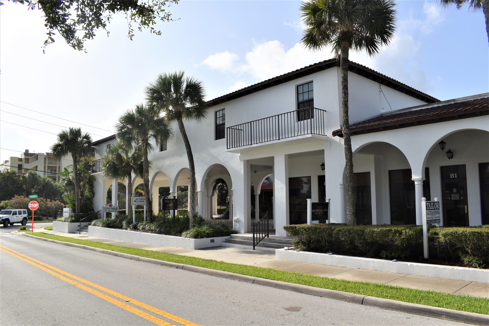 2855 Ocean Dr, Vero Beach, FL for lease Building Photo- Image 1 of 8