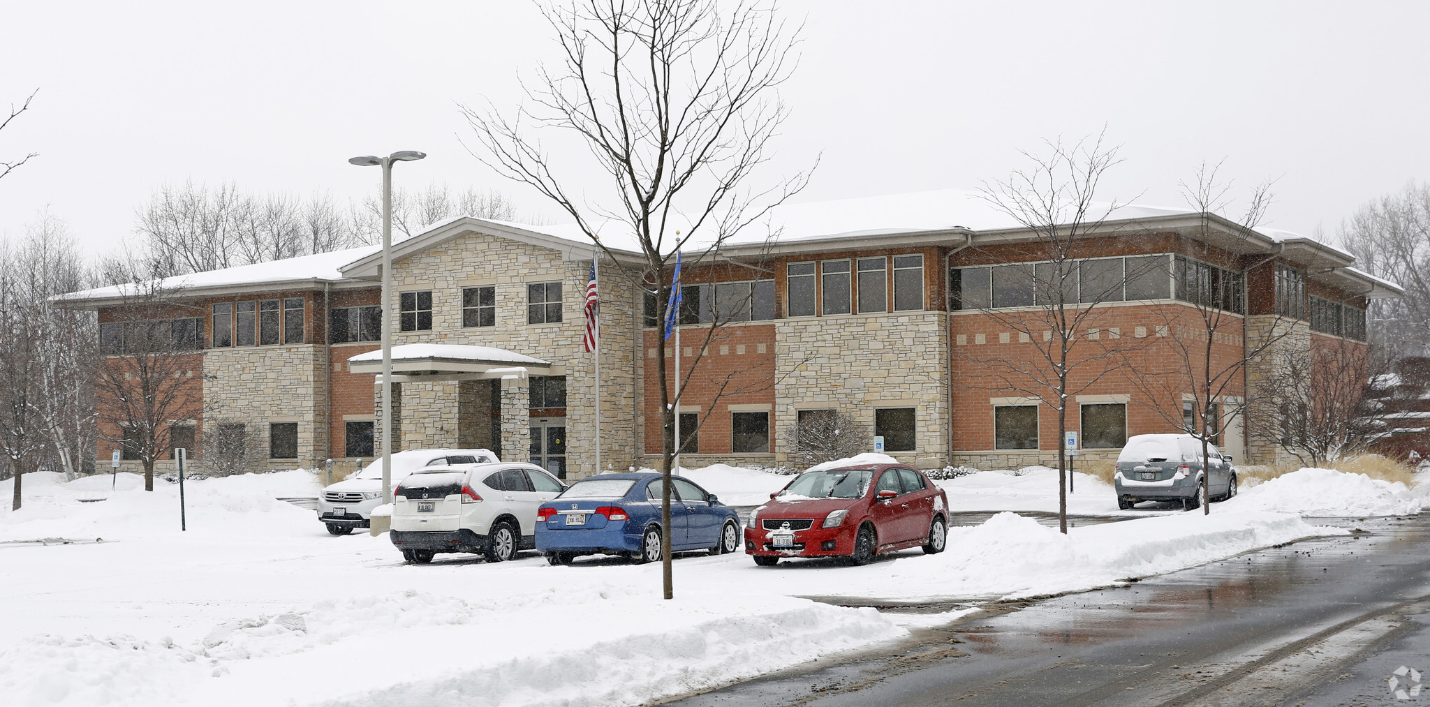 864 Stearns Rd, Bartlett, IL for lease Primary Photo- Image 1 of 10