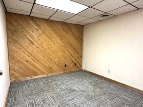 115 E Waldo Blvd, Manitowoc, WI for lease Interior Photo- Image 2 of 3