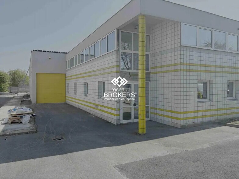 Office in Champigny-sur-Marne for lease - Building Photo - Image 2 of 2