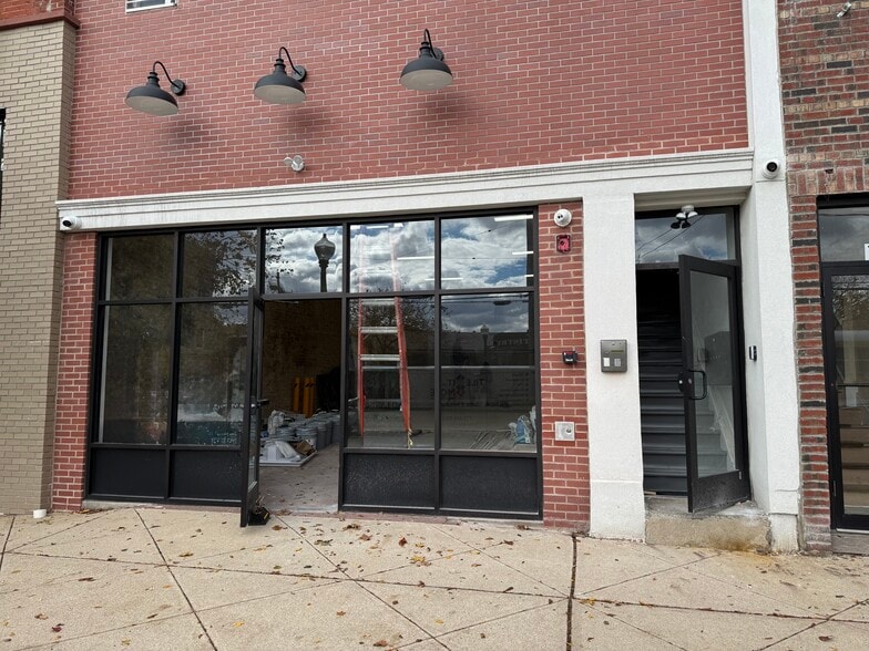 10 E Washington Ave, Washington, NJ for lease - Building Photo - Image 1 of 5