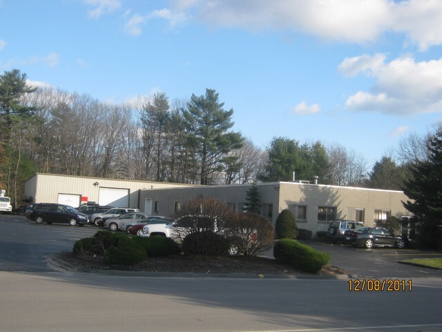 4 Industrial Park Rd, Medway, MA for lease - Building Photo - Image 1 of 2