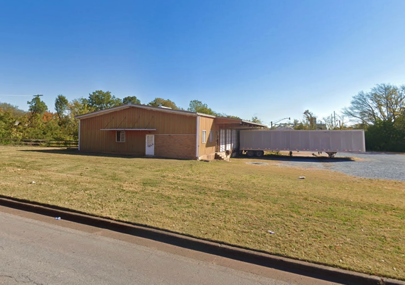 220 8th Ave NW, Decatur, AL for lease Building Photo- Image 1 of 3