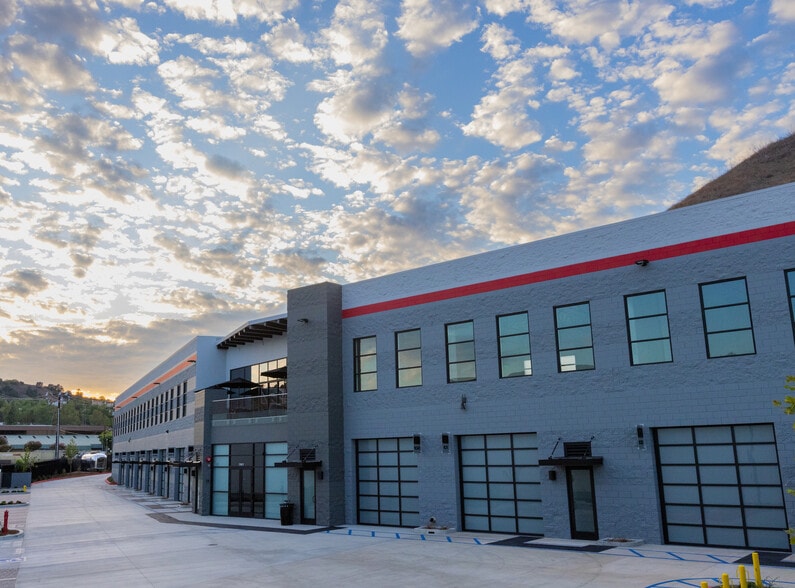 23823 Ventura Blvd, Calabasas, CA for sale - Building Photo - Image 1 of 12