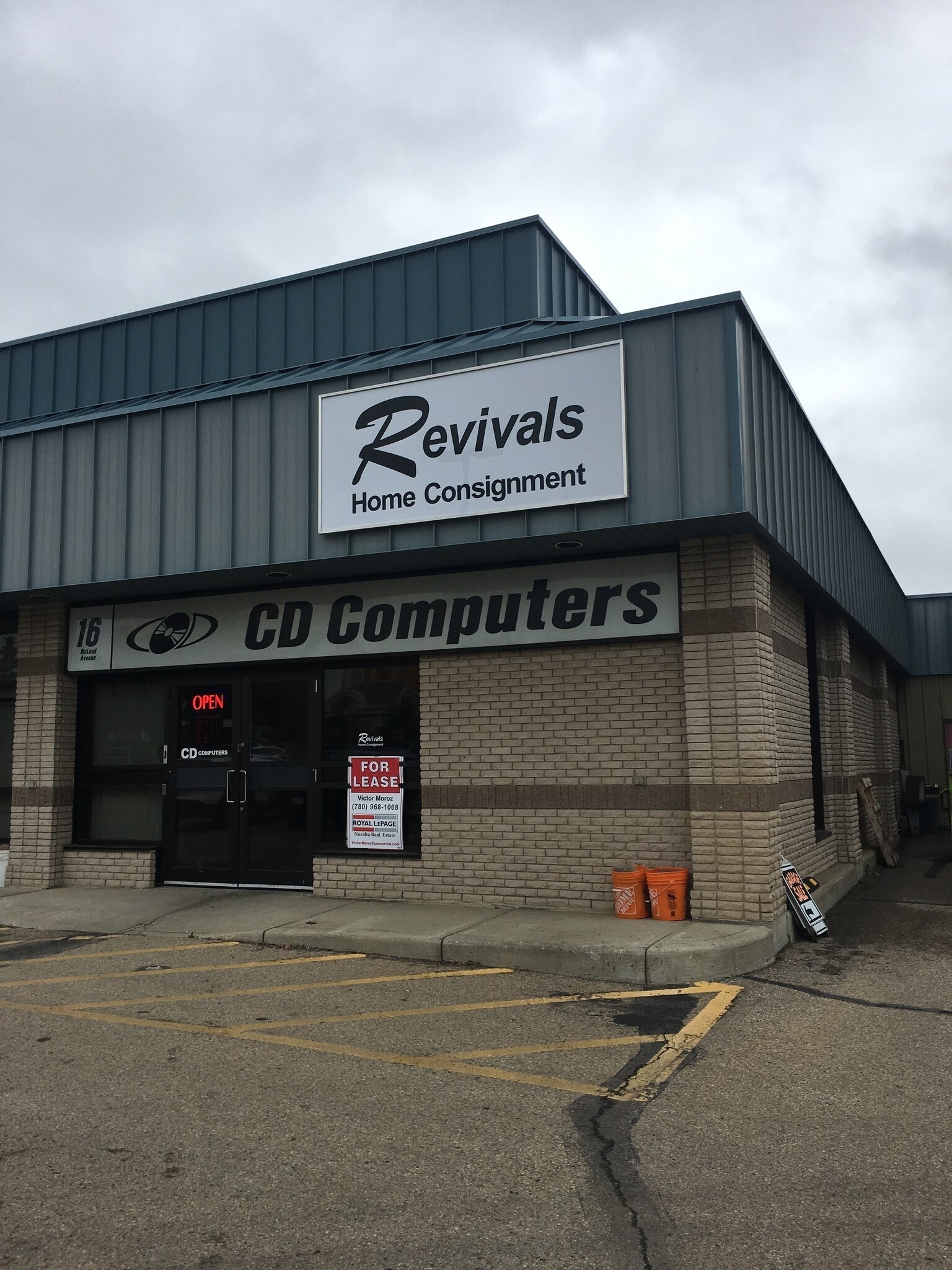 16 McLeod Ave, Spruce Grove, AB for sale Building Photo- Image 1 of 1