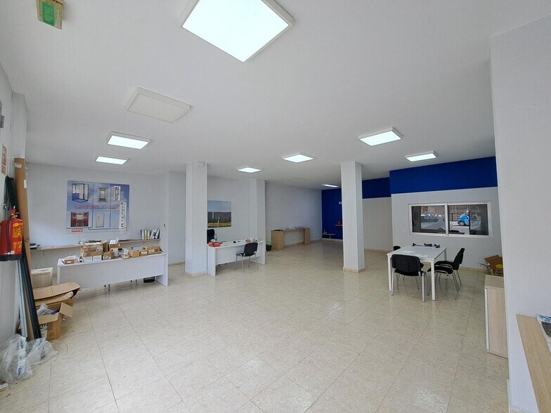 Retail in Alzira for sale - Building Photo - Image 2 of 16