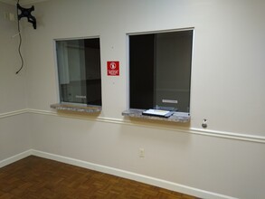 500 S University Ave, Little Rock, AR for lease Interior Photo- Image 2 of 5