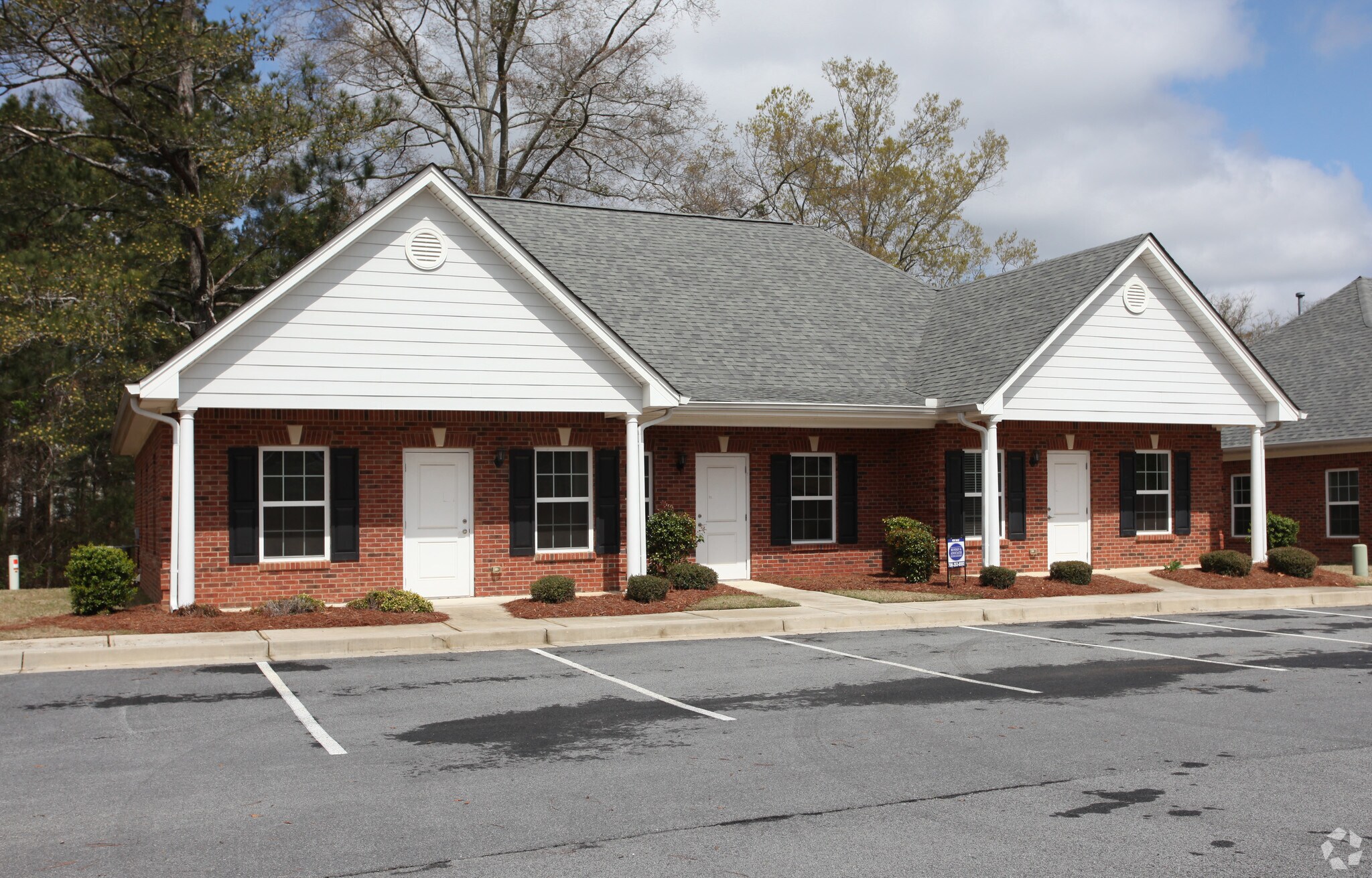 Office in Winder, GA for sale Primary Photo- Image 1 of 1