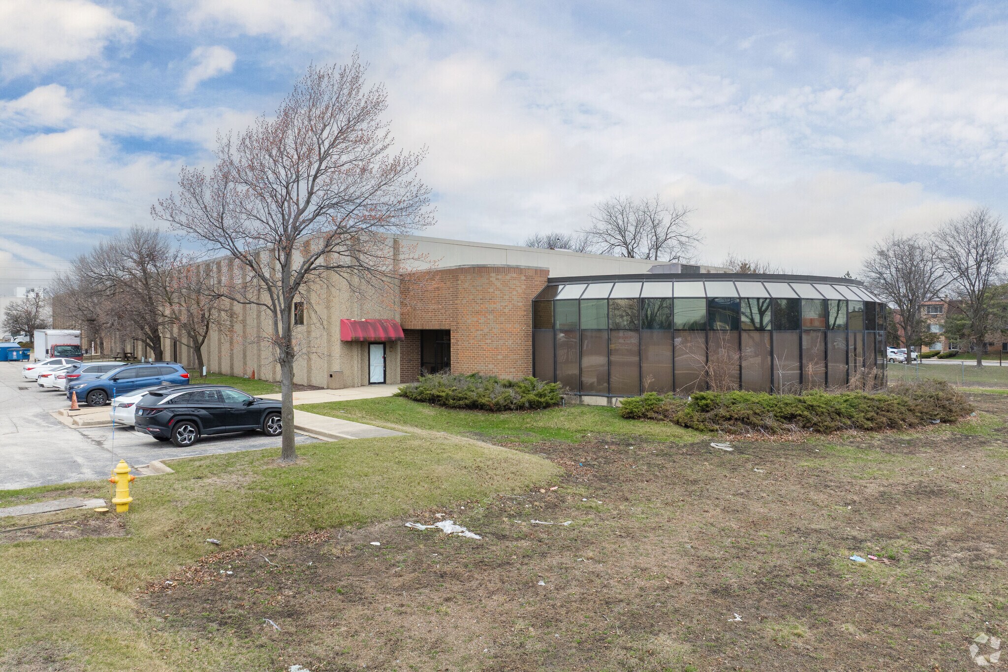 2200 S Busse Rd, Mount Prospect, IL for sale Primary Photo- Image 1 of 1