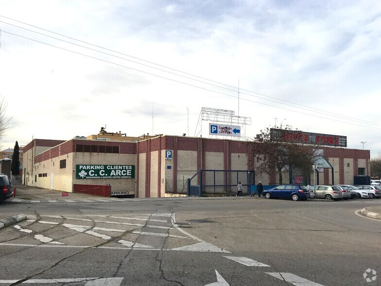Calle Cid Campeador, 7, Móstoles, Madrid for lease - Primary Photo - Image 1 of 2