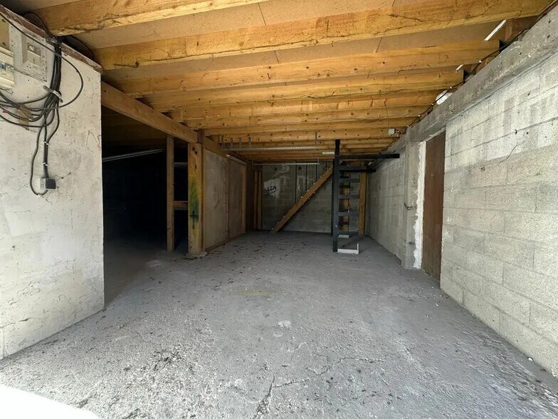 Flex in Champigny-sur-Marne for sale - Interior Photo - Image 2 of 4