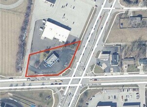 5911 N Clinton St, Fort Wayne, IN - AERIAL map view