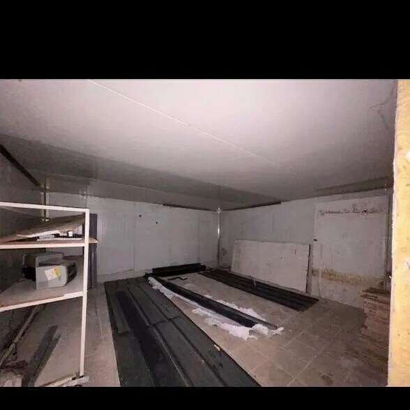 Industrial in Limoges for lease - Interior Photo - Image 2 of 4