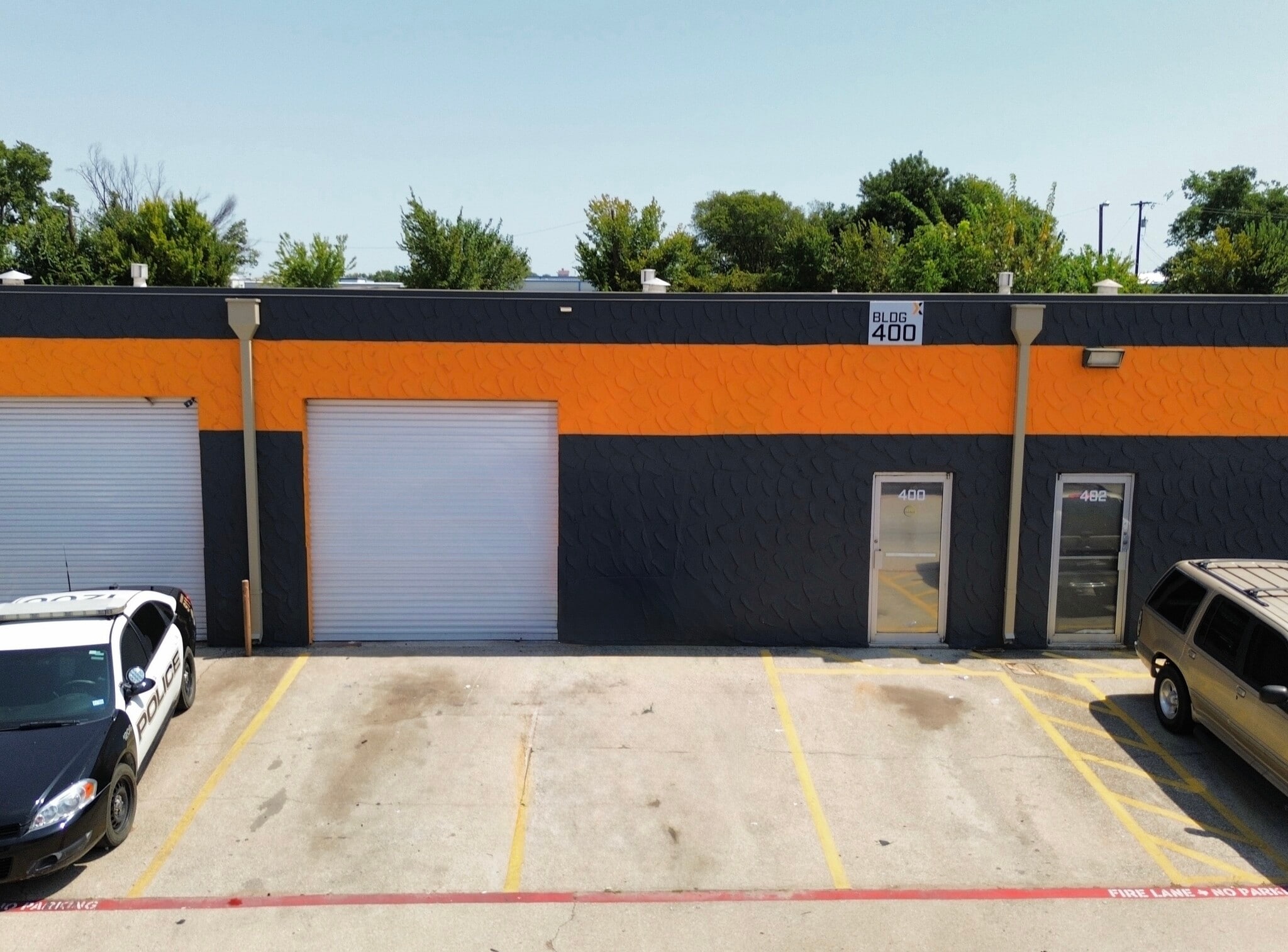 1229 Colorado Ln, Arlington, TX for lease Building Photo- Image 1 of 4