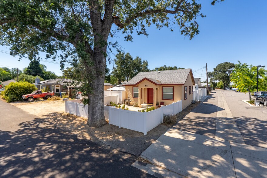 623 2nd St, Paso Robles, CA 93446 NonHosted Vacation Rental Paso