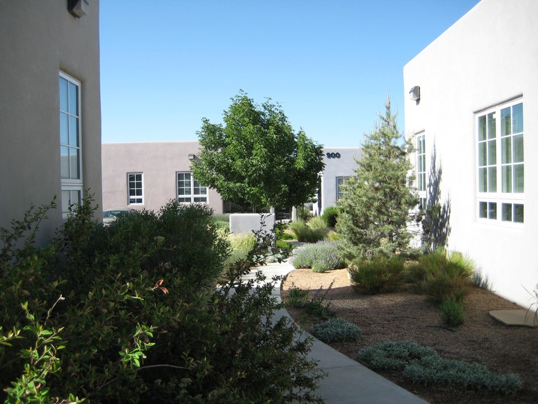 4001 Office Ct, Santa Fe, NM for lease - Building Photo - Image 3 of 19