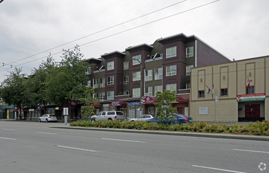 760-774 Kingsway, Vancouver, BC for sale - Building Photo - Image 2 of 10