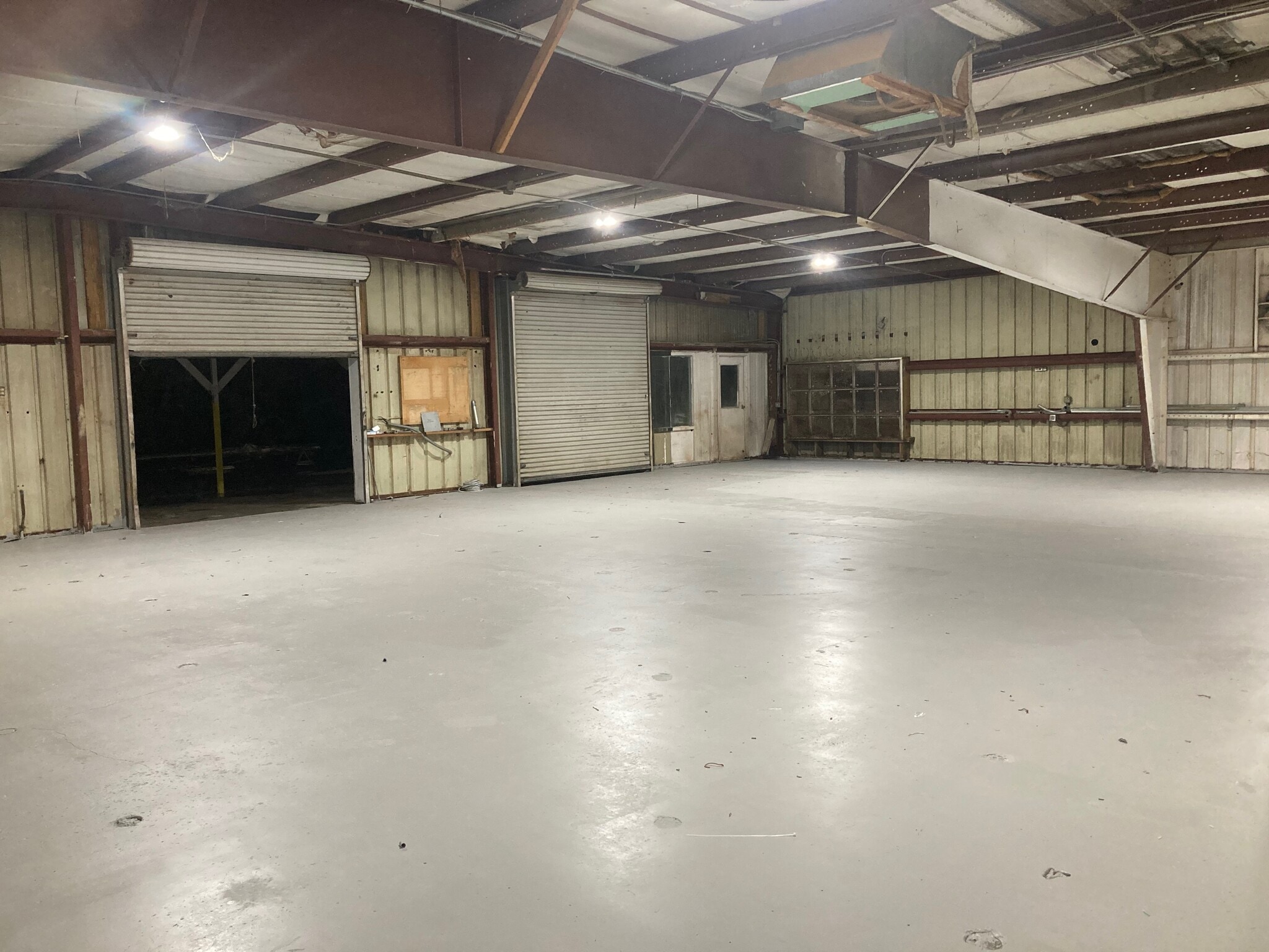 870-874 NE Pop Tilton Pl, Jensen Beach, FL for lease Building Photo- Image 1 of 15