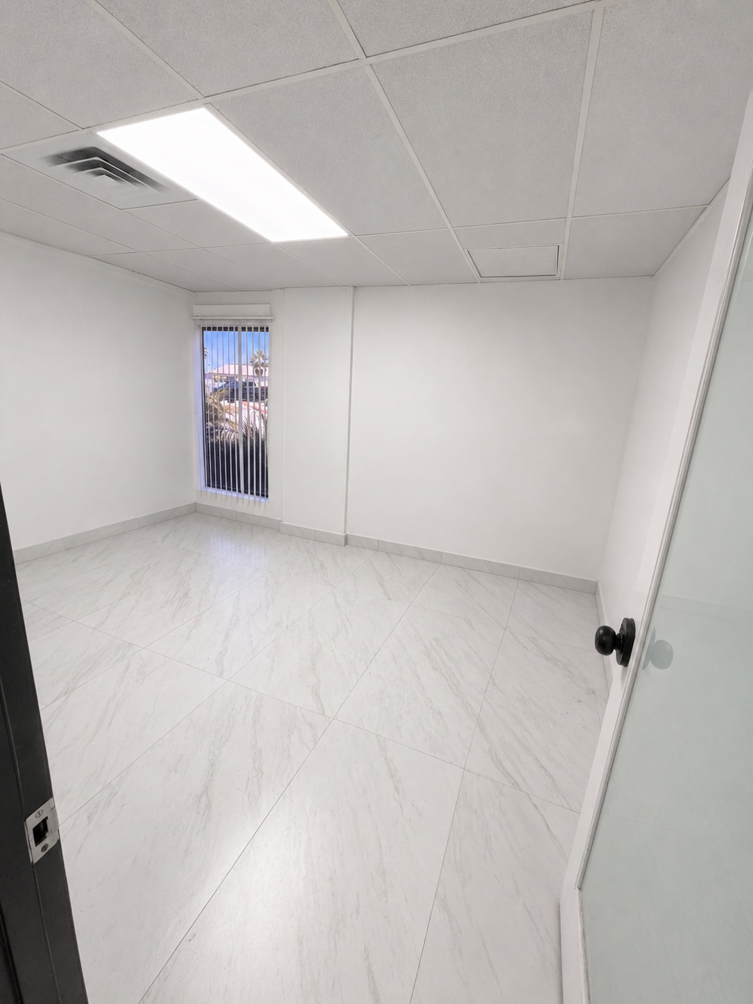 6920 Miramar Rd, San Diego, CA for lease Interior Photo- Image 1 of 2