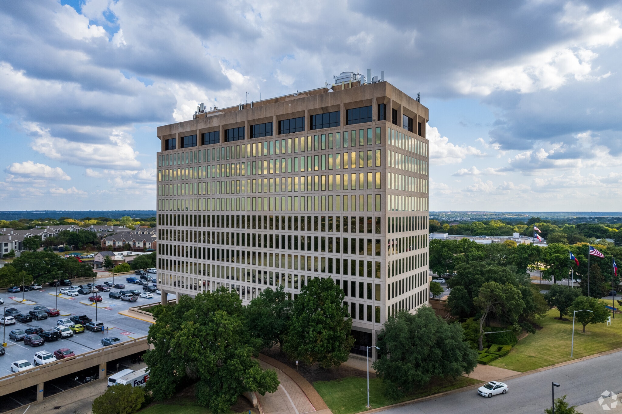 6300 Ridglea Pl, Fort Worth, TX for lease Building Photo- Image 1 of 10