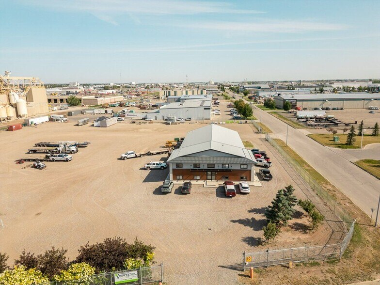 3719 2 Av N, Lethbridge, AB for sale - Building Photo - Image 1 of 1