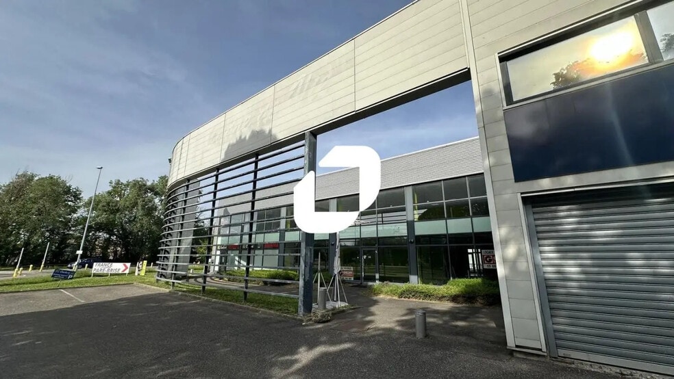 9 Rue Pierre Et Marie Curie, Ostwald for lease - Building Photo - Image 1 of 15