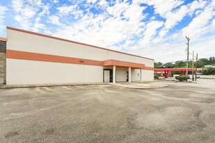10,000 sf Retail Lease by Sheetz/Intersection - Convenience Store