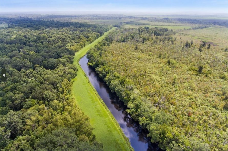 886,87-888 Shamrock Dr, Des Allemands, LA for sale - Aerial - Image 1 of 2