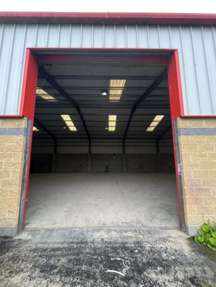 57B-57C Whitesides Hl, Craigavon for lease - Building Photo - Image 2 of 3