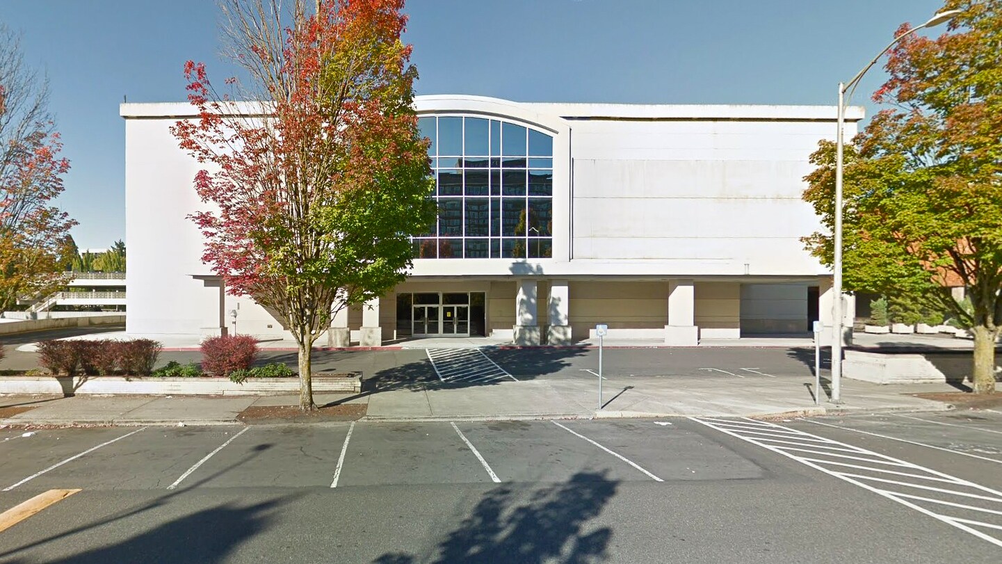 1260 Lloyd Ctr, Portland, OR for sale Building Photo- Image 1 of 1