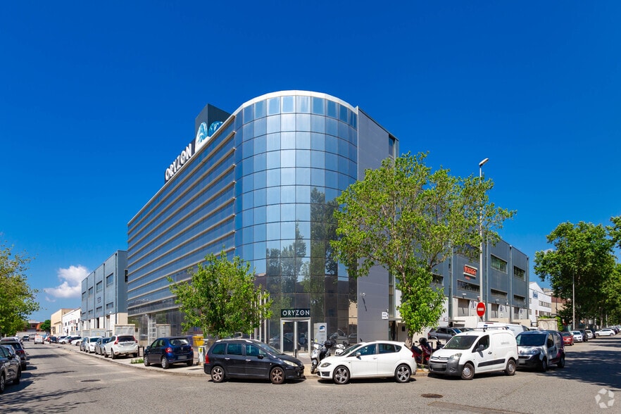 Carrer de Sant Ferran, 76, Cornellà de Llobregat, Barcelona for lease - Primary Photo - Image 1 of 3