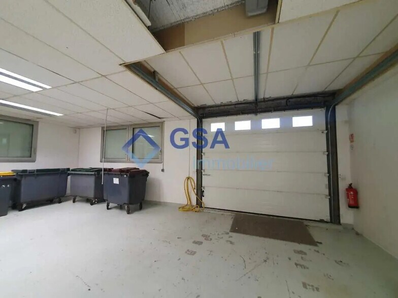 Flex in Épinay-sur-Orge for lease - Interior Photo - Image 3 of 10