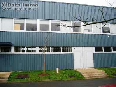 Industrial in Coignières for lease - Building Photo - Image 2 of 3