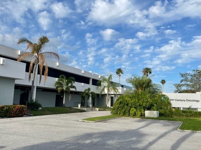 3663 Bee Ridge Rd, Sarasota, FL for lease - Building Photo - Image 2 of 24