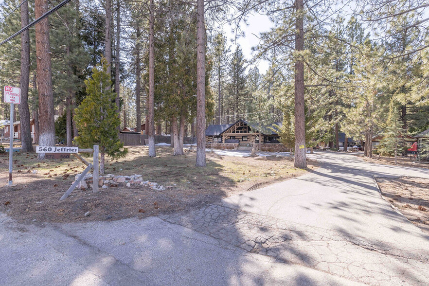 560-572 Jeffries St, Big Bear Lake, CA for sale - Building Photo - Image 2 of 35