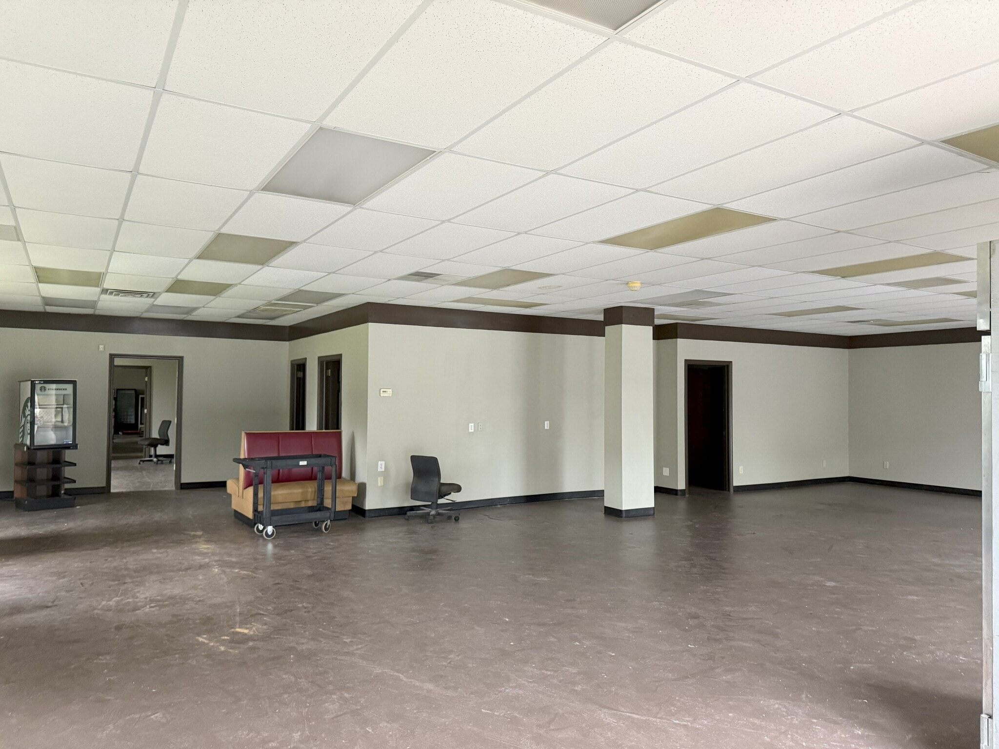2212 Old Furnace Rd, Boiling Springs, SC for lease Interior Photo- Image 1 of 4