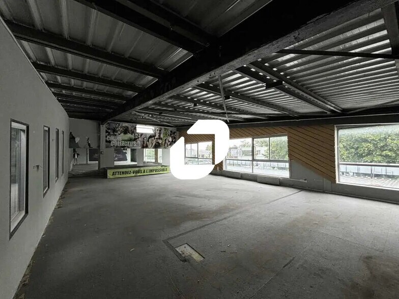 Office in Brétigny-sur-Orge for lease - Interior Photo - Image 2 of 8