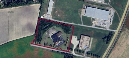 104 Commercial Ave, Mount Olive, NC - AERIAL map view