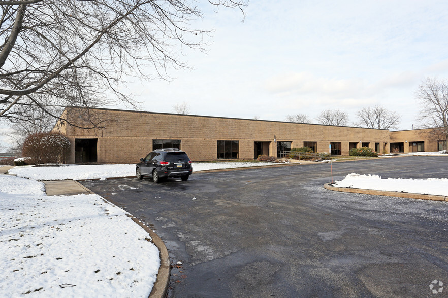 2550 Eisenhower Ave, Norristown, PA for lease - Primary Photo - Image 1 of 5