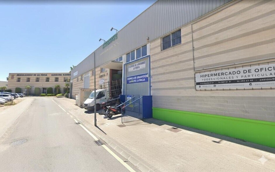 Retail in LA NUCÍA for sale - Building Photo - Image 2 of 10