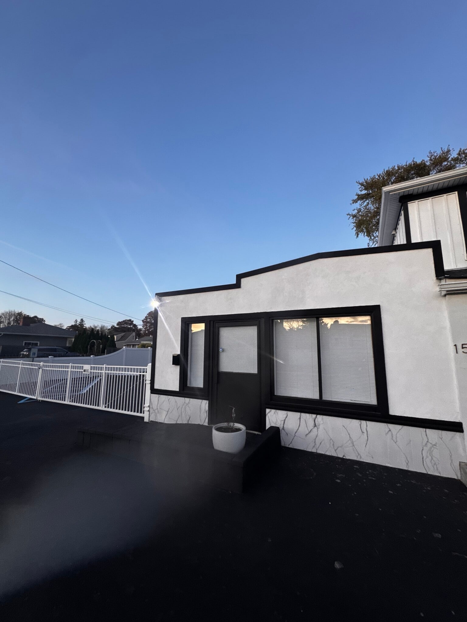 150 N Delaware Ave, Lindenhurst, NY for lease Building Photo- Image 1 of 10