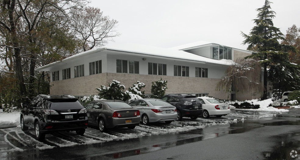 353 Veterans Memorial Hwy, Commack, NY for lease - Building Photo - Image 1 of 11