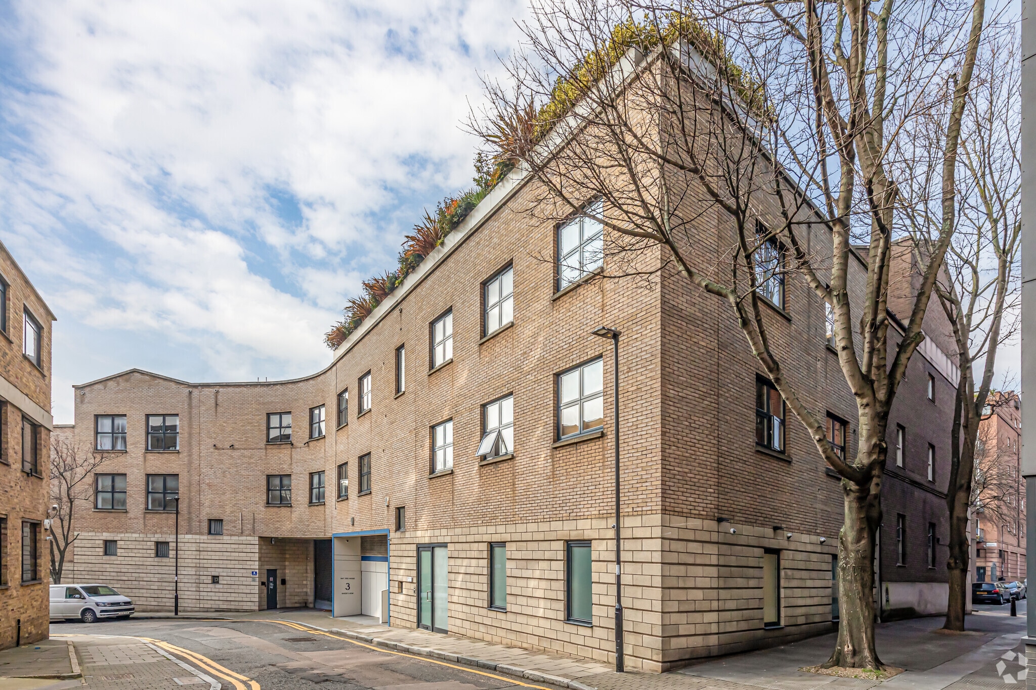 5 Bakers Row, London for sale Primary Photo- Image 1 of 1