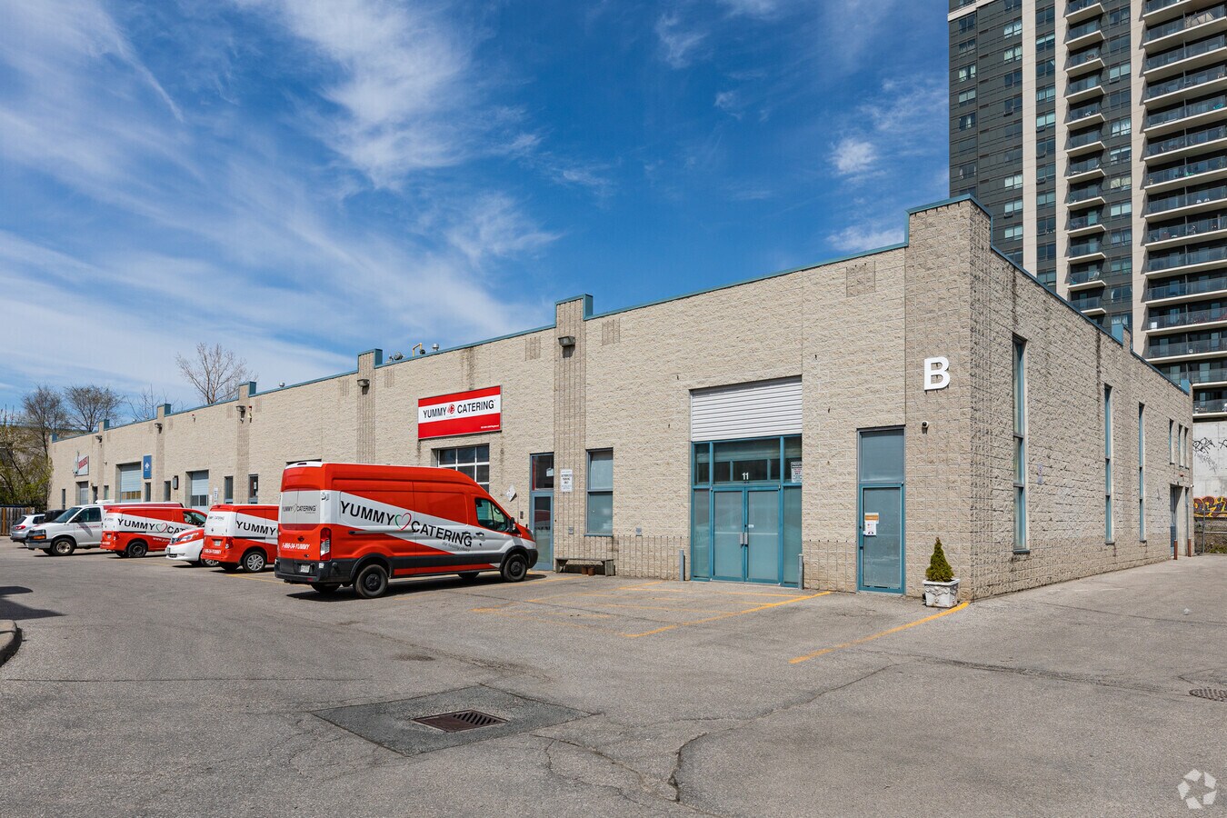 1444 Dupont St, Toronto, ON M6P 4H3