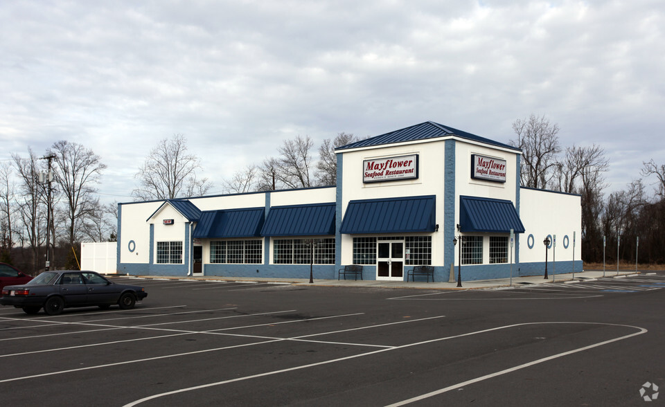 1315 E Dixon Blvd, Shelby, NC for lease - Primary Photo - Image 1 of 6