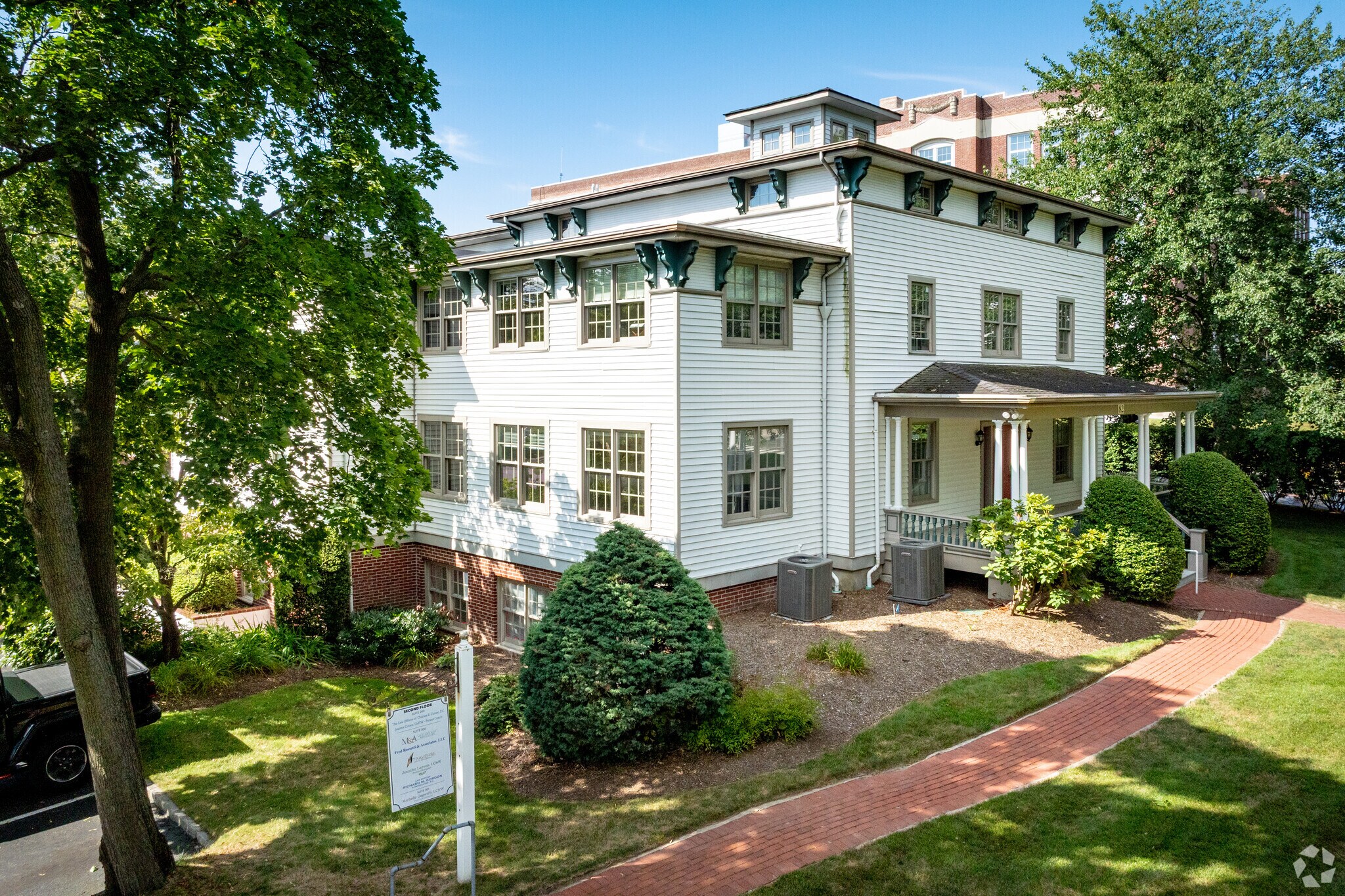 82 Main St, Huntington, NY for sale Primary Photo- Image 1 of 1