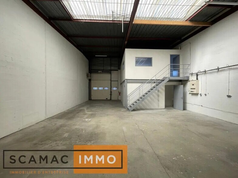 Industrial in Lisses for lease - Interior Photo - Image 3 of 9