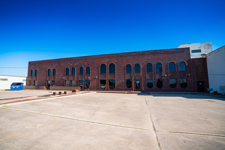 6308 E 15th St, Tulsa, OK for sale - Building Photo - Image 1 of 14